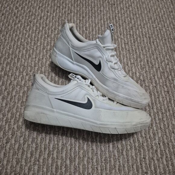 Nike Other - Nike SB Nyjah Free 2 Summit White Men Size 7 Skate Shoes BV2078-100 EUC